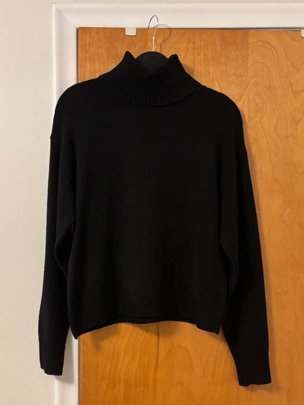 Lulus black turtleneck sweater